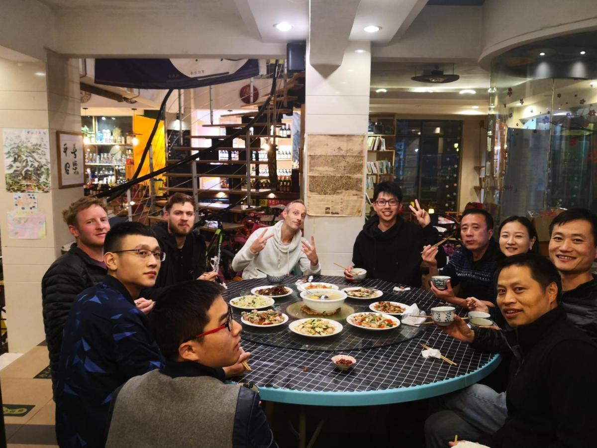 Kunlun International Youth Hostel Хуаншань Екстер'єр фото