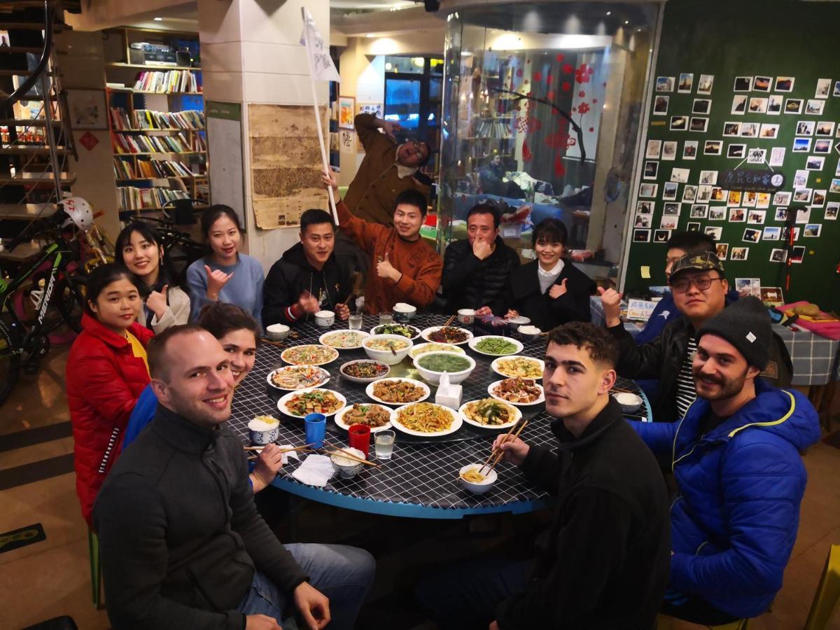 Kunlun International Youth Hostel Хуаншань Екстер'єр фото